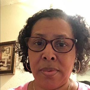 Meet your Posher, Deborah